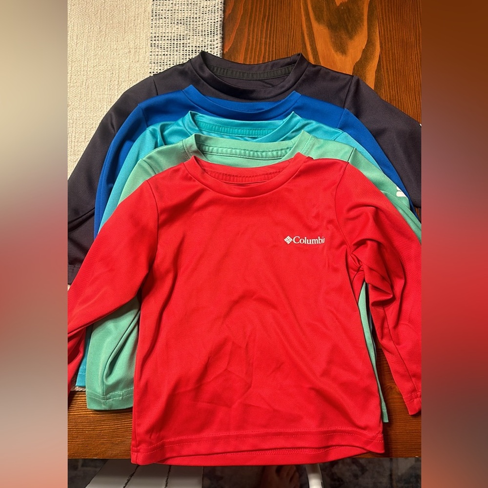 5 Columbia long sleeves